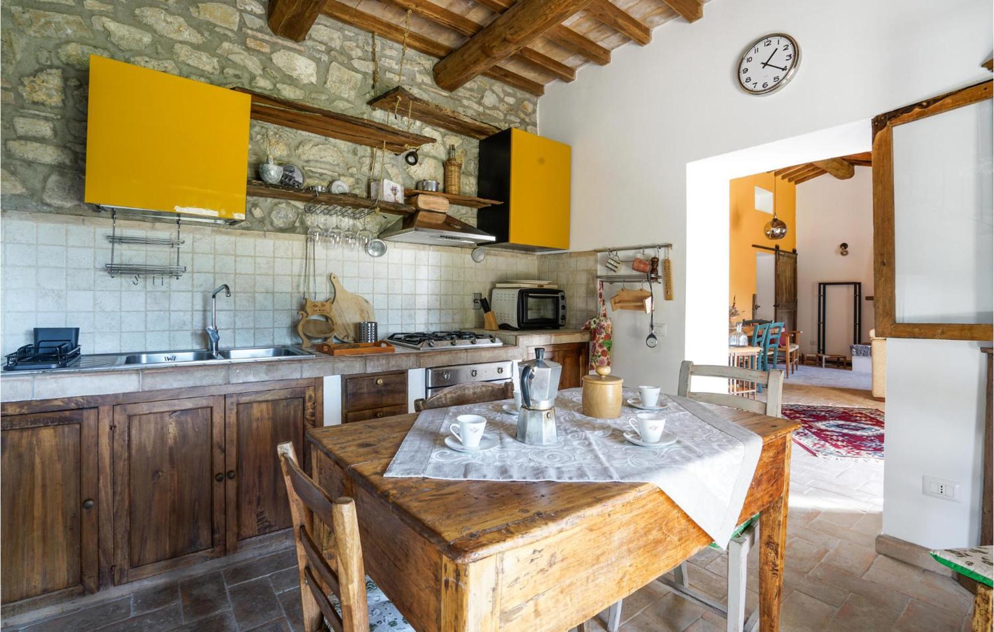 3 Bedroom Nice Home In Campiglia Dorcia Campiglia d'Orcia Екстер'єр фото